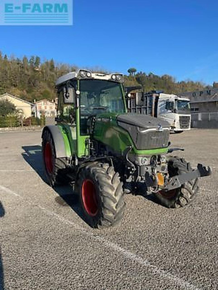 Fendt 211p - Traktor: gambar 3 Fendt 211p - Traktor: gambar 3