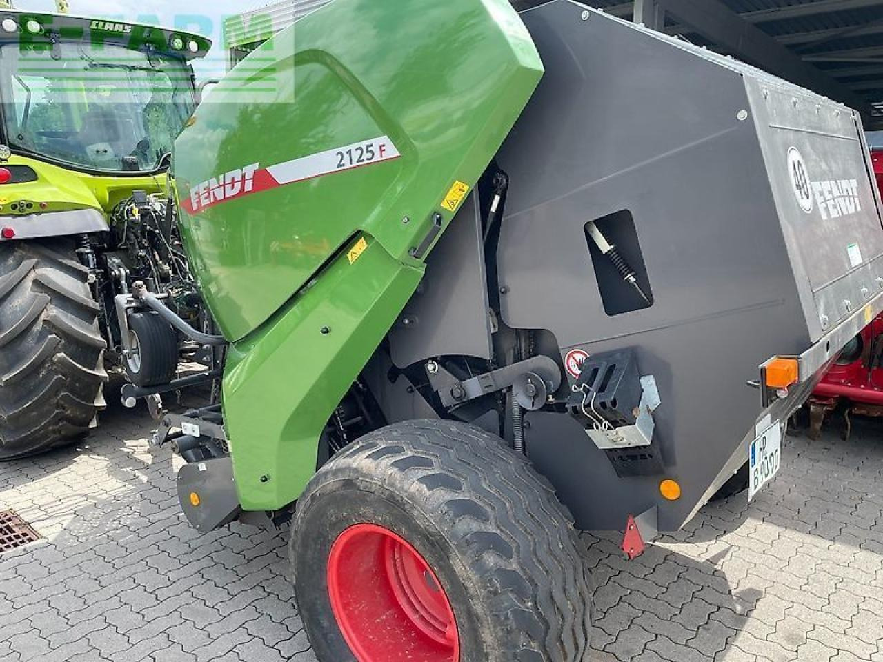 Fendt 2125f - Baler persegi: gambar 4 Fendt 2125f - Baler persegi: gambar 4