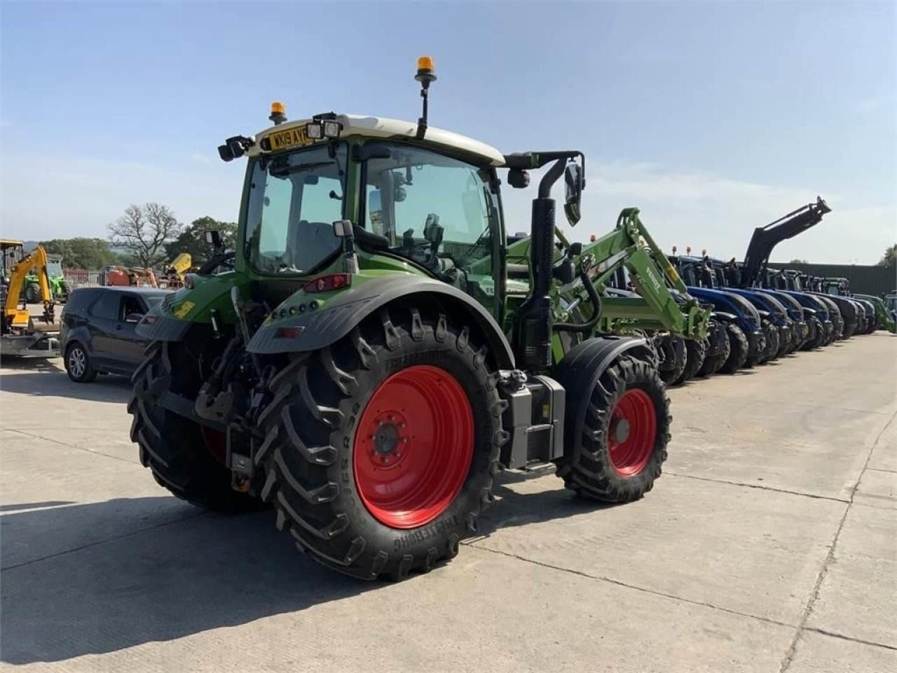 Fendt 513 power plus tractor (st10642) - Traktor: gambar 2 Fendt 513 power plus tractor (st10642) - Traktor: gambar 2