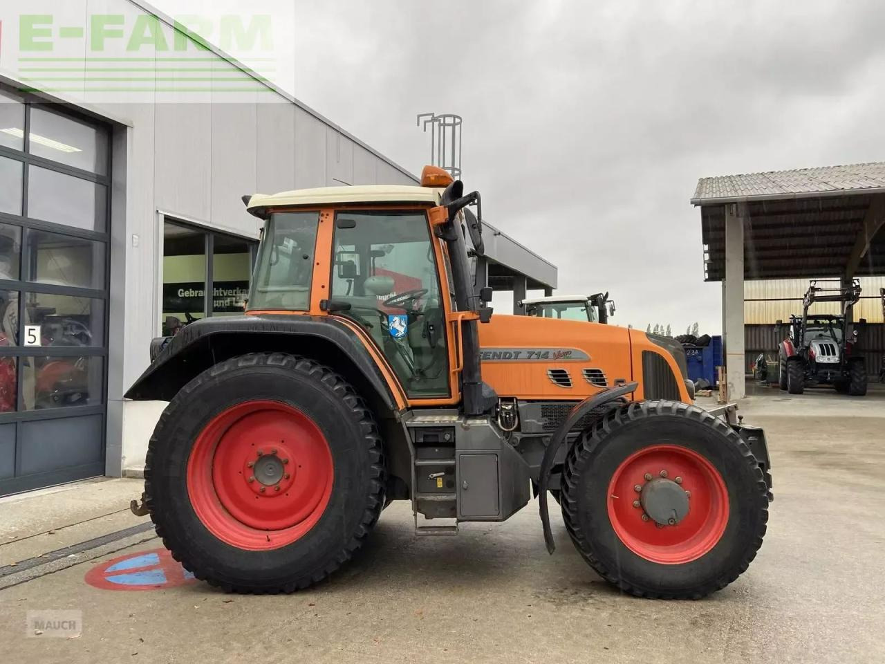 Fendt 714 vario - Traktor: gambar 4 Fendt 714 vario - Traktor: gambar 4