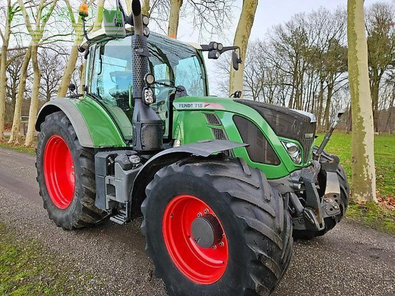 Fendt 718 scr profi ( 716 720 722 724 ) - Traktor: gambar 2 Fendt 718 scr profi ( 716 720 722 724 ) - Traktor: gambar 2