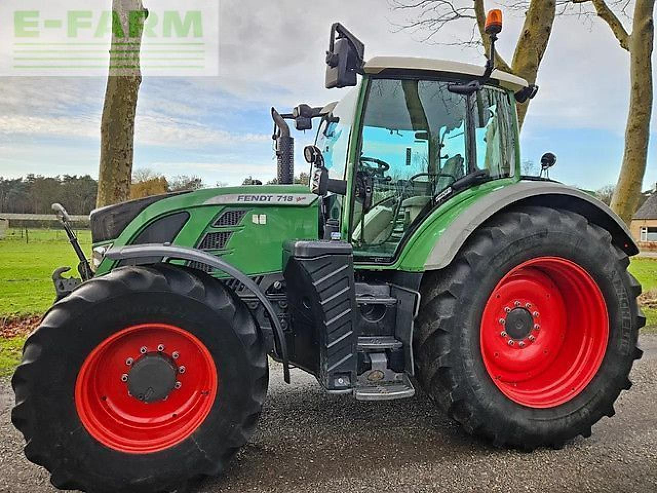 Fendt 718 scr profi ( 716 720 722 724 ) - Traktor: gambar 5 Fendt 718 scr profi ( 716 720 722 724 ) - Traktor: gambar 5