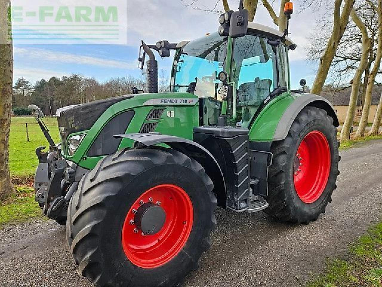 Fendt 718 scr profi ( 716 720 722 724 ) - Traktor: gambar 1 Fendt 718 scr profi ( 716 720 722 724 ) - Traktor: gambar 1