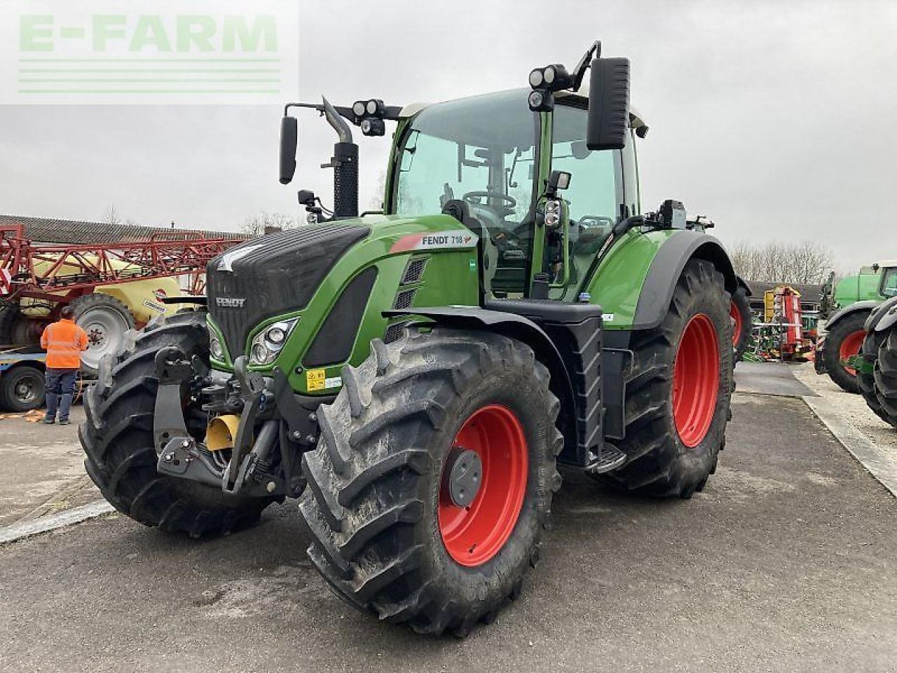 Fendt 718 vario profiplus s4 rtk ProfiPlus - Traktor: gambar 4 Fendt 718 vario profiplus s4 rtk ProfiPlus - Traktor: gambar 4