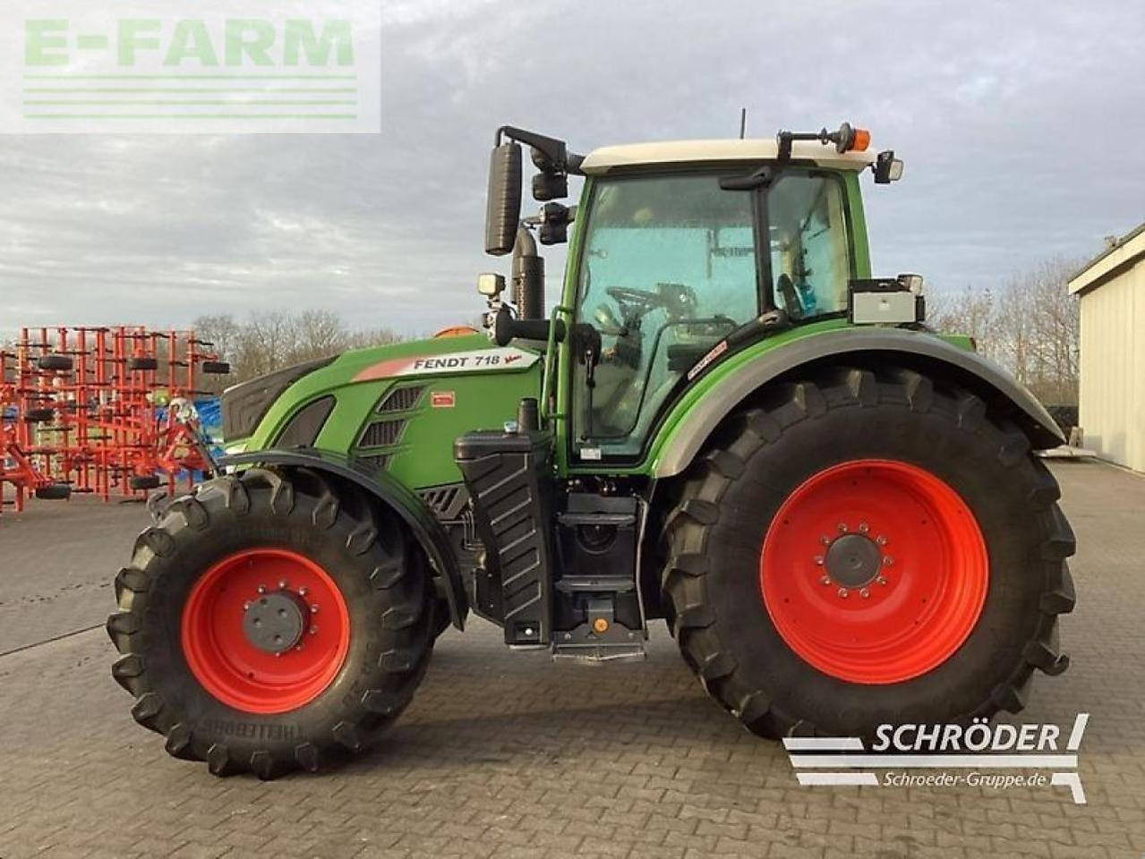 Fendt 718 vario s4 profi plus ProfiPlus - Traktor: gambar 5 Fendt 718 vario s4 profi plus ProfiPlus - Traktor: gambar 5