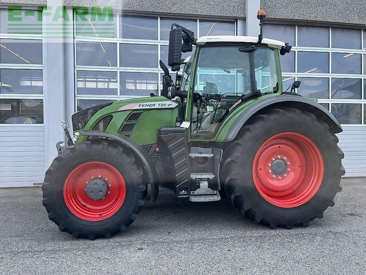 Fendt 720 vario - Traktor: gambar 2 Fendt 720 vario - Traktor: gambar 2