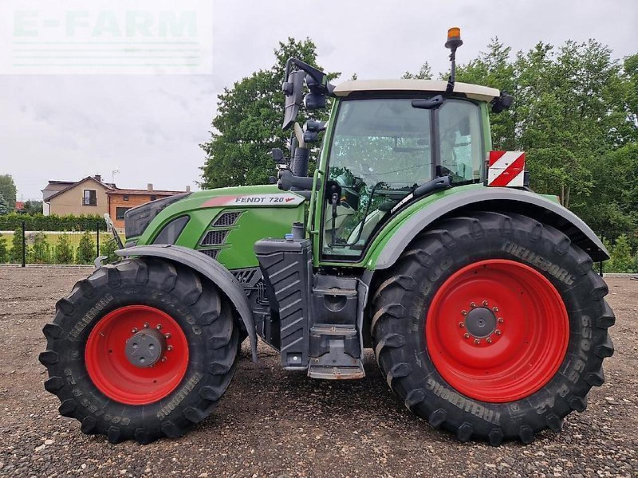 Fendt 720 vario power plus PowerPlus - Traktor: gambar 2 Fendt 720 vario power plus PowerPlus - Traktor: gambar 2
