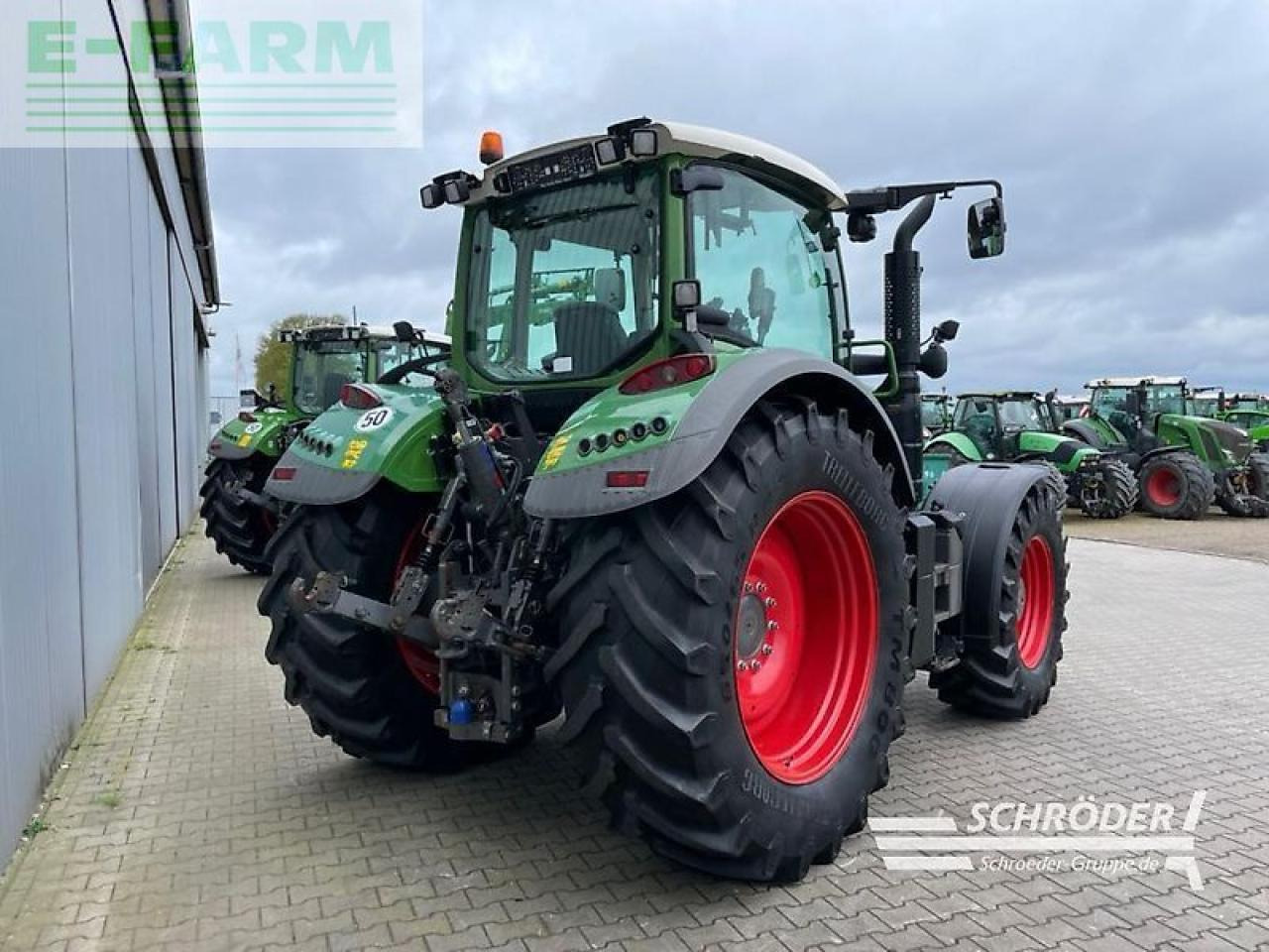 Fendt 720 vario s4 profi plus ProfiPlus - Traktor: gambar 3 Fendt 720 vario s4 profi plus ProfiPlus - Traktor: gambar 3