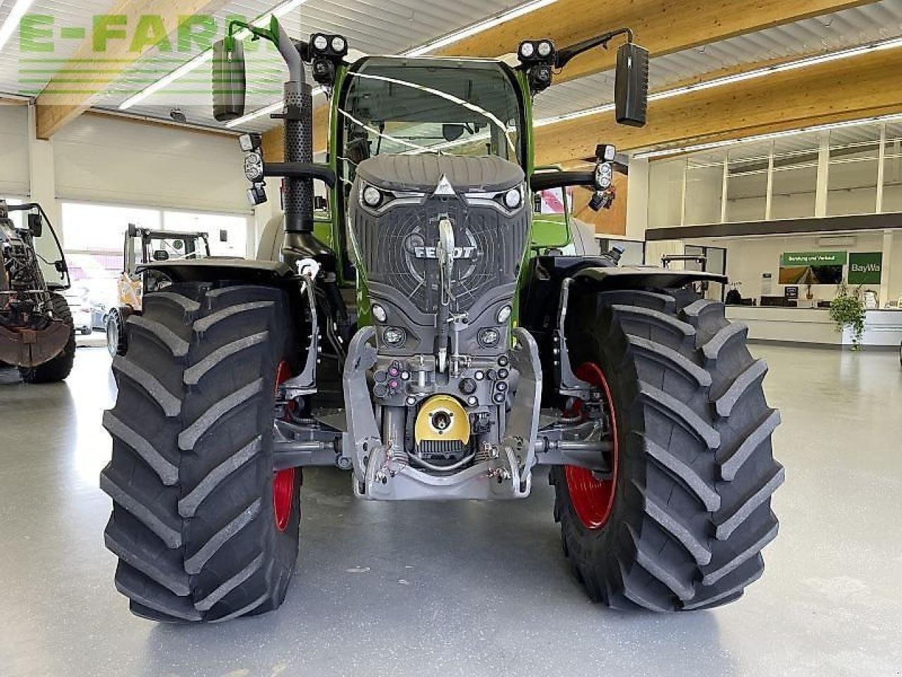 Fendt 724 gen7 profi plus 2 - Traktor: gambar 3 Fendt 724 gen7 profi plus 2 - Traktor: gambar 3