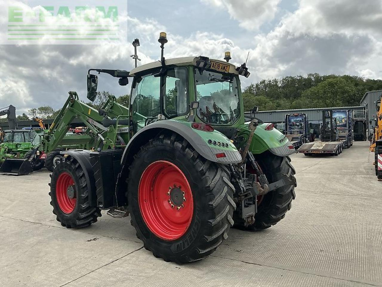 Fendt 724 power plus tractor (st23425) - Traktor: gambar 5 Fendt 724 power plus tractor (st23425) - Traktor: gambar 5