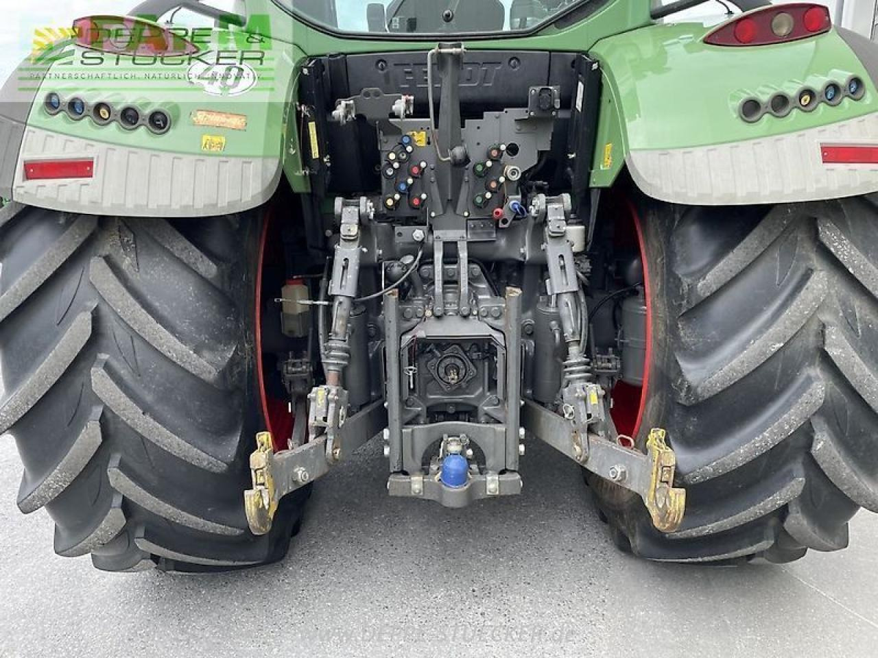 Traktor Fendt 724 profi plus: gambar 12