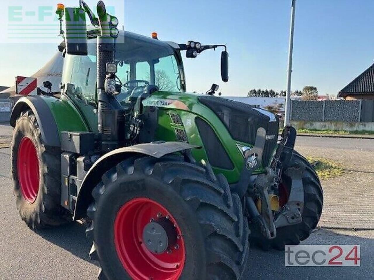 Fendt 724 s4 profi plus - Traktor: gambar 1 Fendt 724 s4 profi plus - Traktor: gambar 1