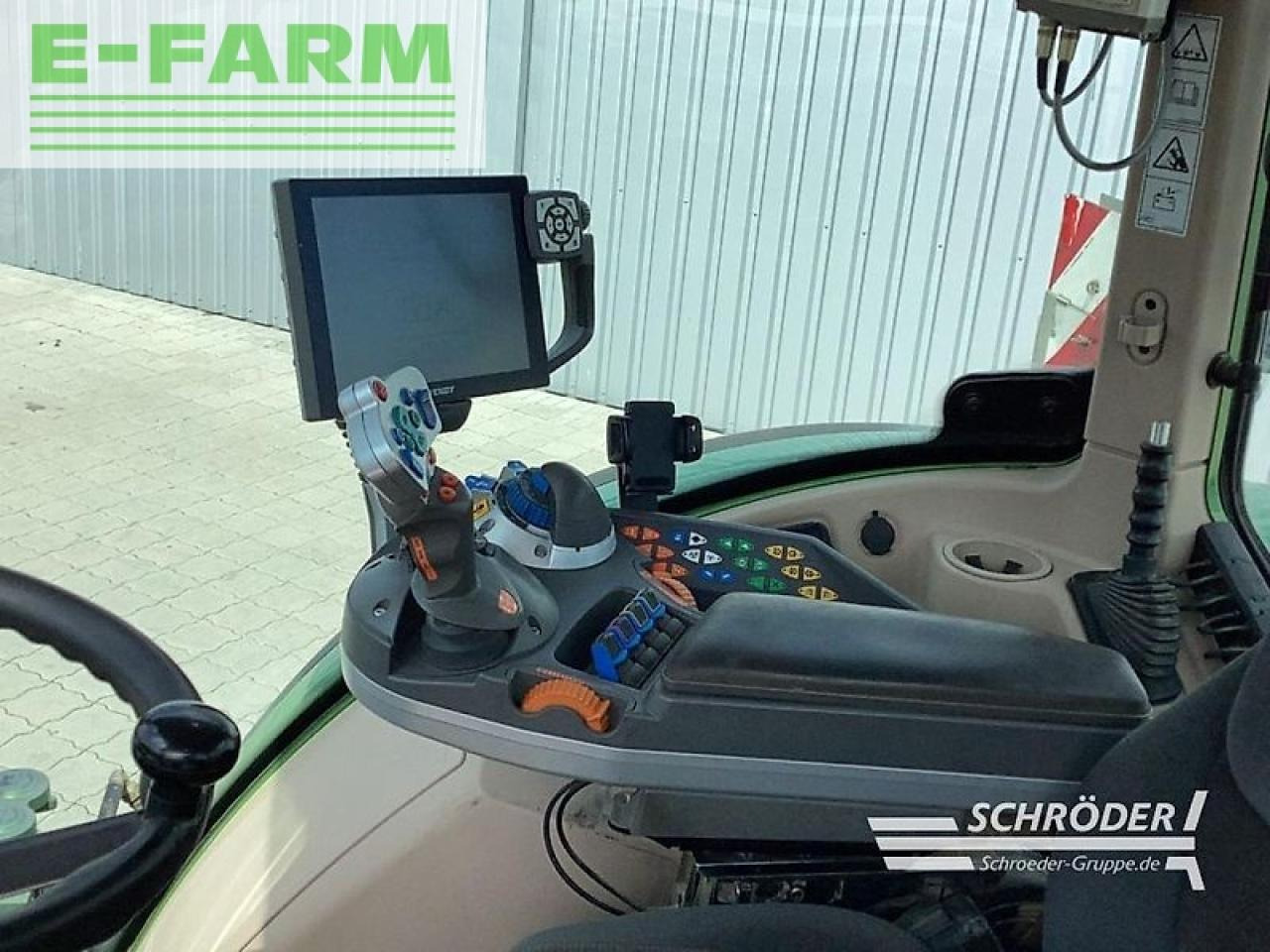 Traktor Fendt 724 s4 profi plus: gambar 18 Traktor Fendt 724 s4 profi plus: gambar 18