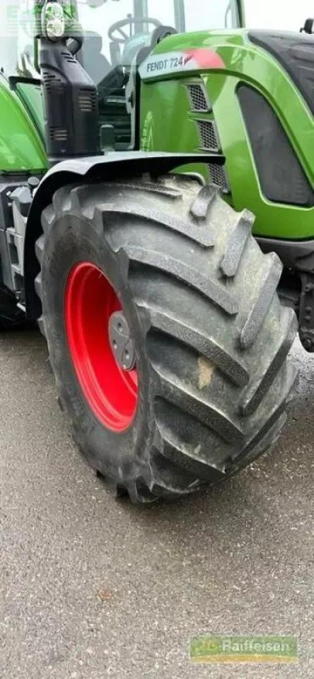 Fendt 724 vario - Traktor: gambar 5 Fendt 724 vario - Traktor: gambar 5