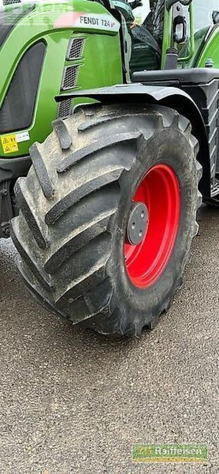 Fendt 724 vario - Traktor: gambar 2 Fendt 724 vario - Traktor: gambar 2