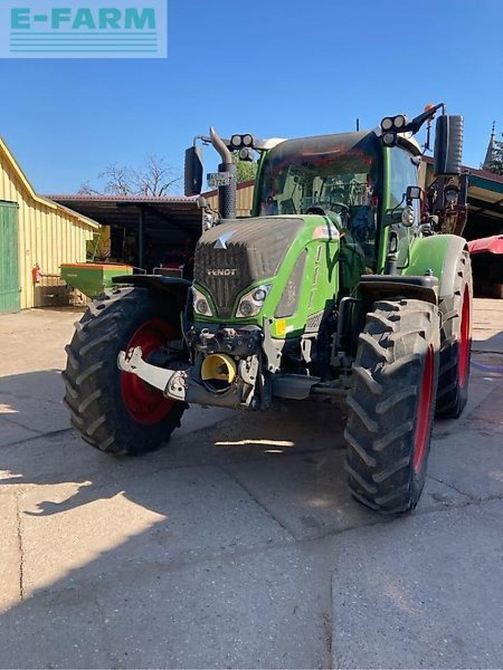 Fendt 724 vario - Traktor: gambar 1 Fendt 724 vario - Traktor: gambar 1