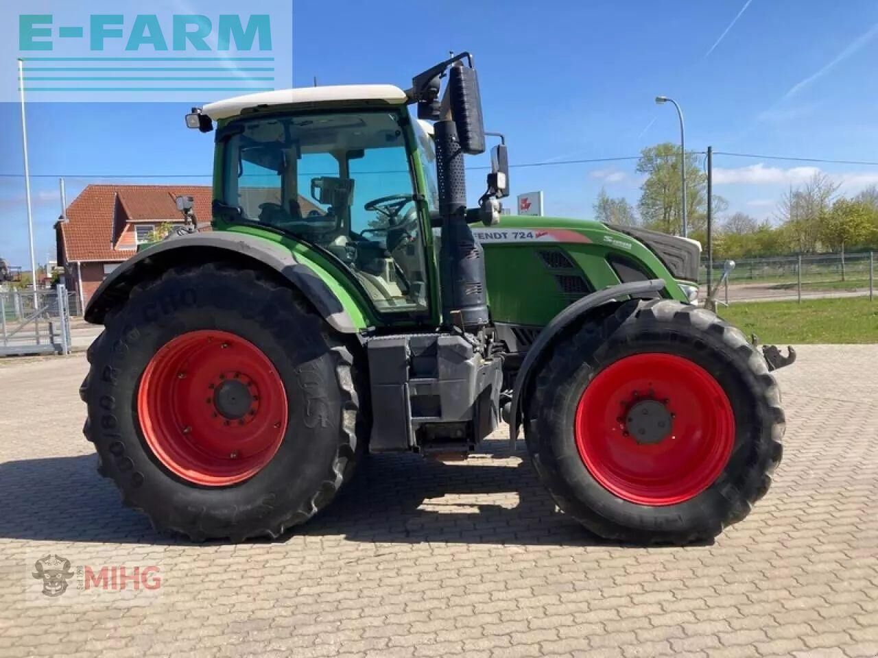 Fendt 724 vario - Traktor: gambar 1 Fendt 724 vario - Traktor: gambar 1