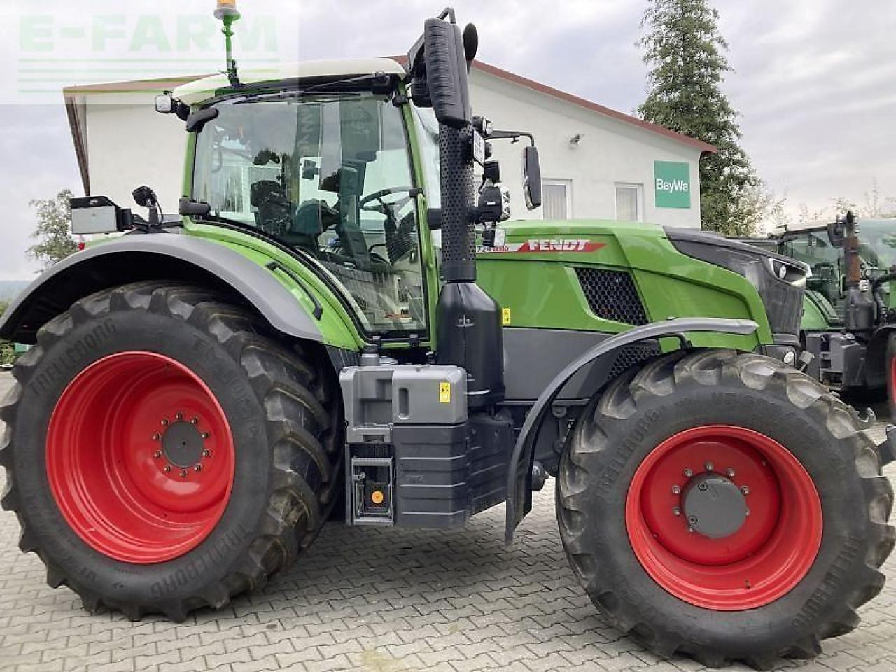 Fendt 724 vario gen7 profi Profi - Traktor: gambar 2 Fendt 724 vario gen7 profi Profi - Traktor: gambar 2