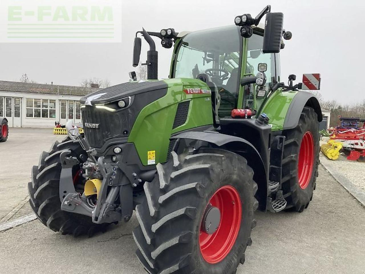 Fendt 724 vario gen7 profi plus ProfiPlus - Traktor: gambar 4 Fendt 724 vario gen7 profi plus ProfiPlus - Traktor: gambar 4