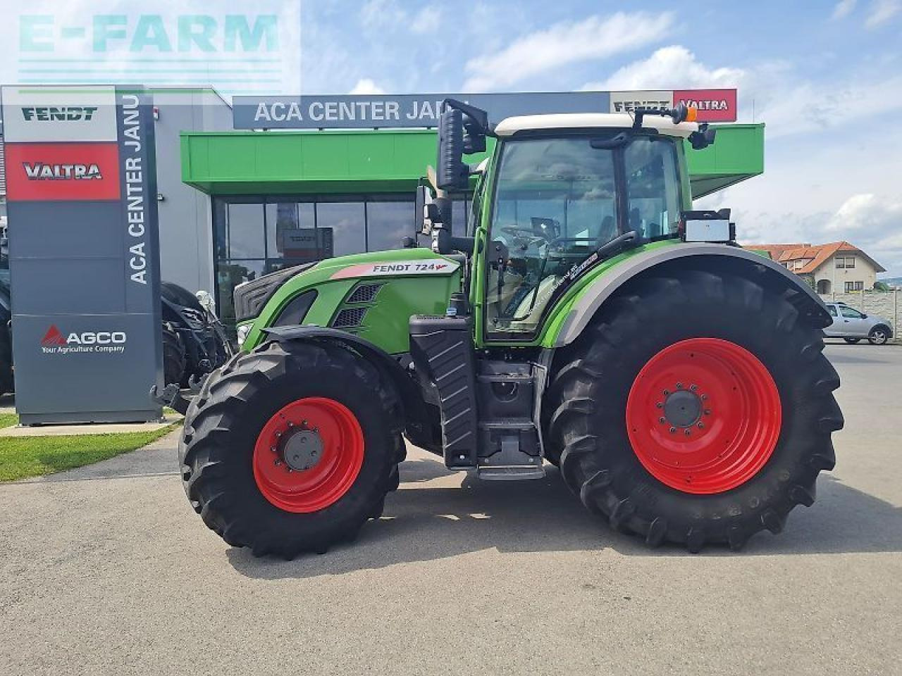 Fendt 724 vario power+ PowerPlus - Traktor: gambar 2 Fendt 724 vario power+ PowerPlus - Traktor: gambar 2