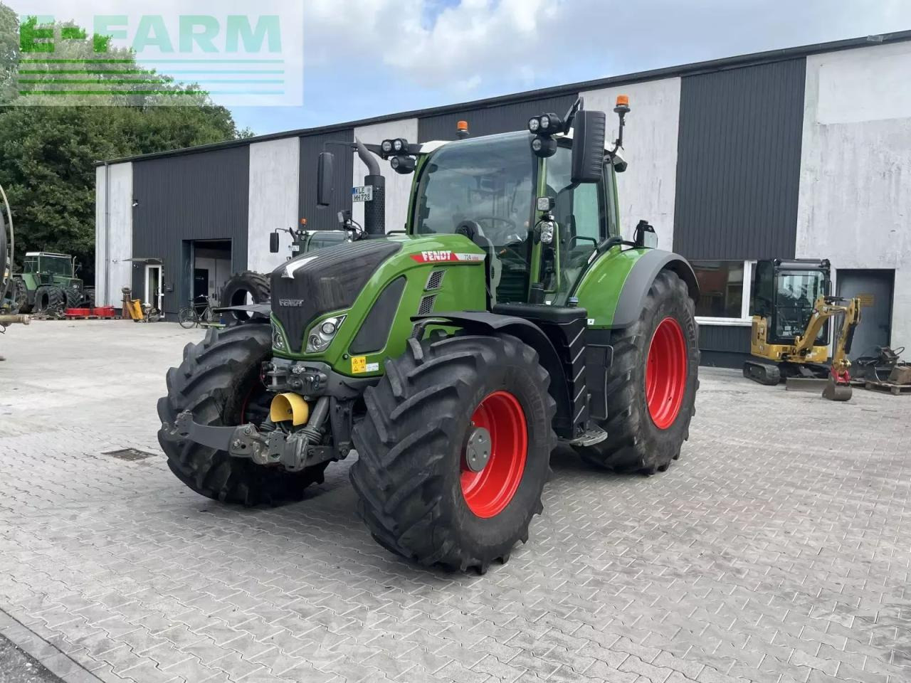 Fendt 724 vario profiplus - Traktor: gambar 2 Fendt 724 vario profiplus - Traktor: gambar 2