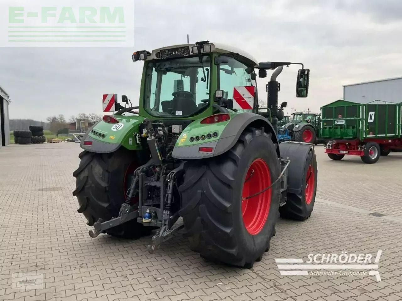 Fendt 724 vario s4 profi plus - Traktor: gambar 2 Fendt 724 vario s4 profi plus - Traktor: gambar 2