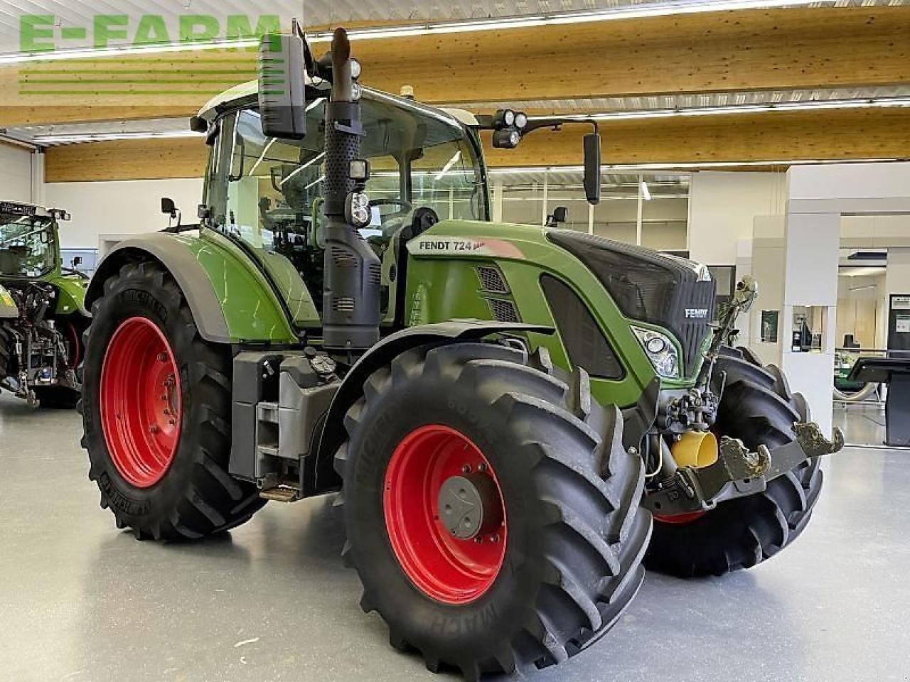 Fendt 724 vario s4 profi plus - Traktor: gambar 5 Fendt 724 vario s4 profi plus - Traktor: gambar 5
