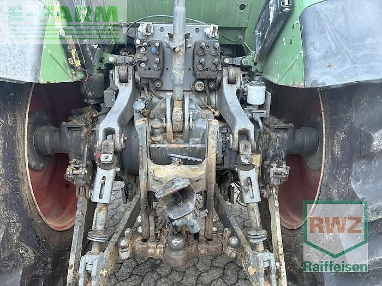 Fendt 820 vario - Traktor: gambar 4 Fendt 820 vario - Traktor: gambar 4