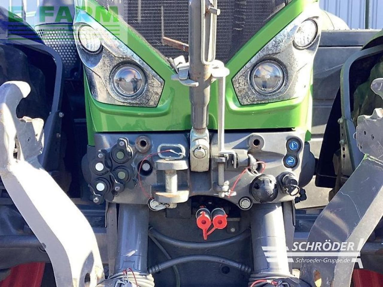 Fendt 824 vario s4 profi plus ProfiPlus - Traktor: gambar 2 Fendt 824 vario s4 profi plus ProfiPlus - Traktor: gambar 2