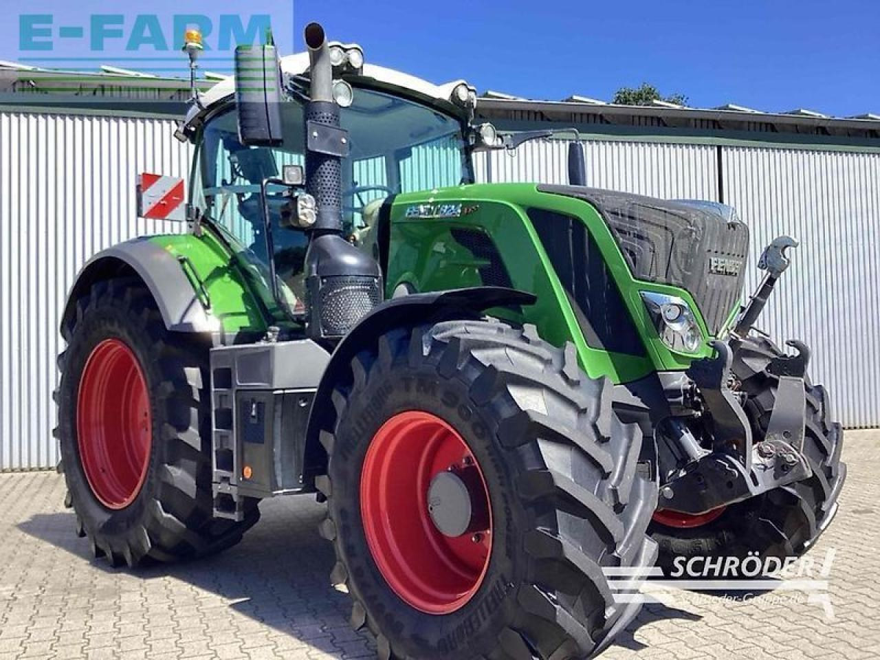 Fendt 824 vario s4 profi plus ProfiPlus - Traktor: gambar 4 Fendt 824 vario s4 profi plus ProfiPlus - Traktor: gambar 4