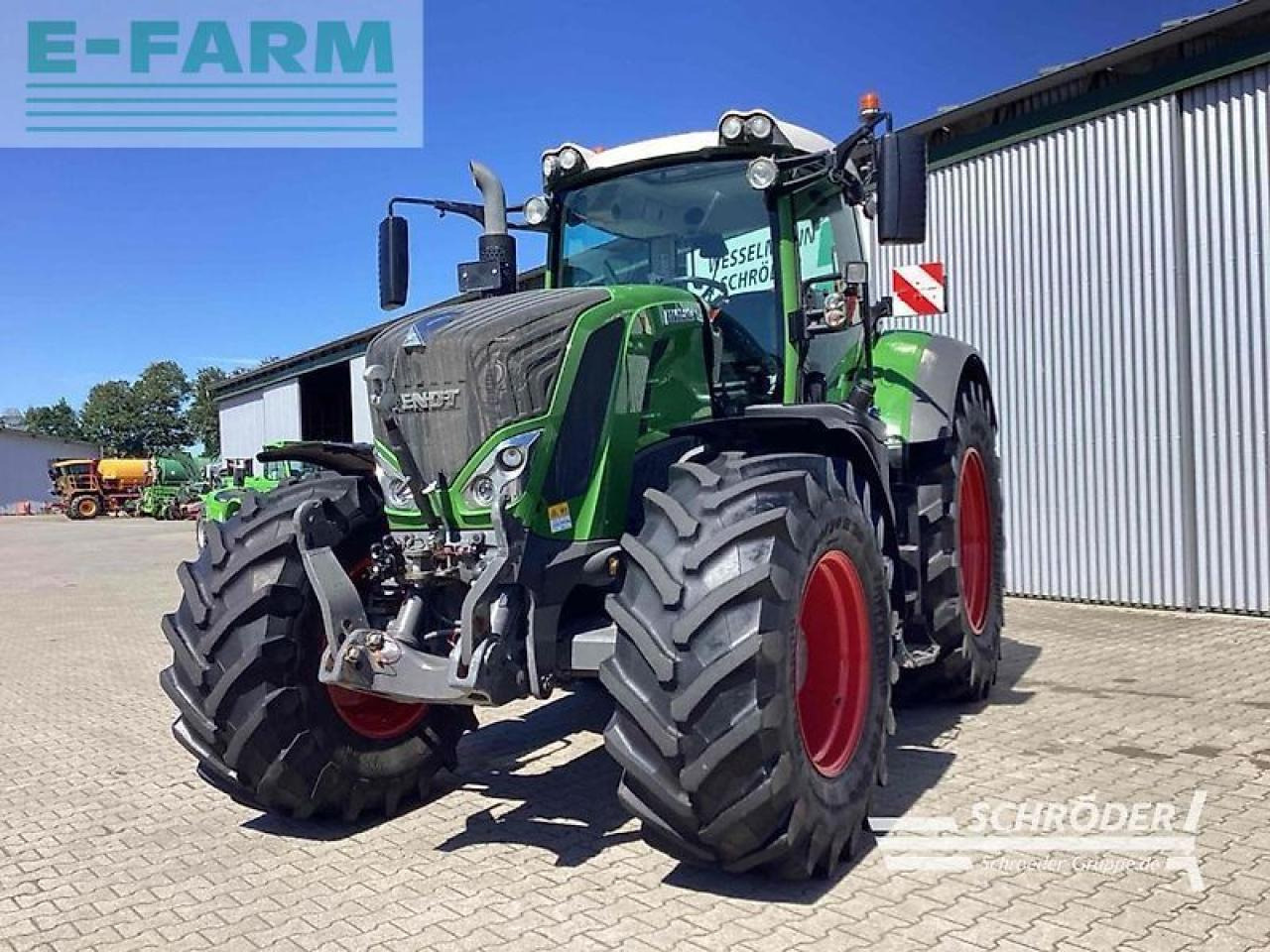 Fendt 824 vario s4 profi plus ProfiPlus - Traktor: gambar 3 Fendt 824 vario s4 profi plus ProfiPlus - Traktor: gambar 3