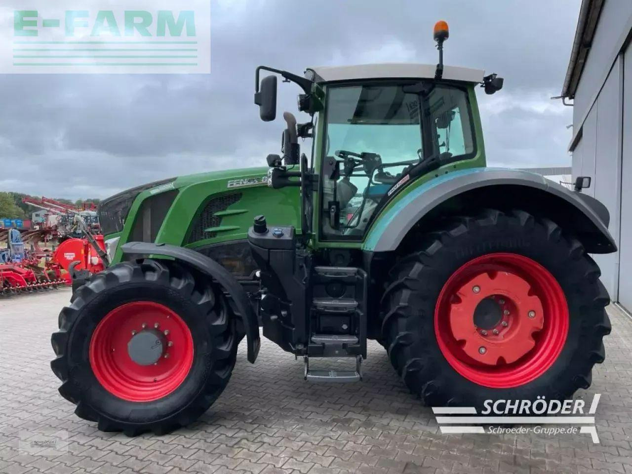Fendt 824 vario s4 profi plus ProfiPlus - Traktor: gambar 4 Fendt 824 vario s4 profi plus ProfiPlus - Traktor: gambar 4