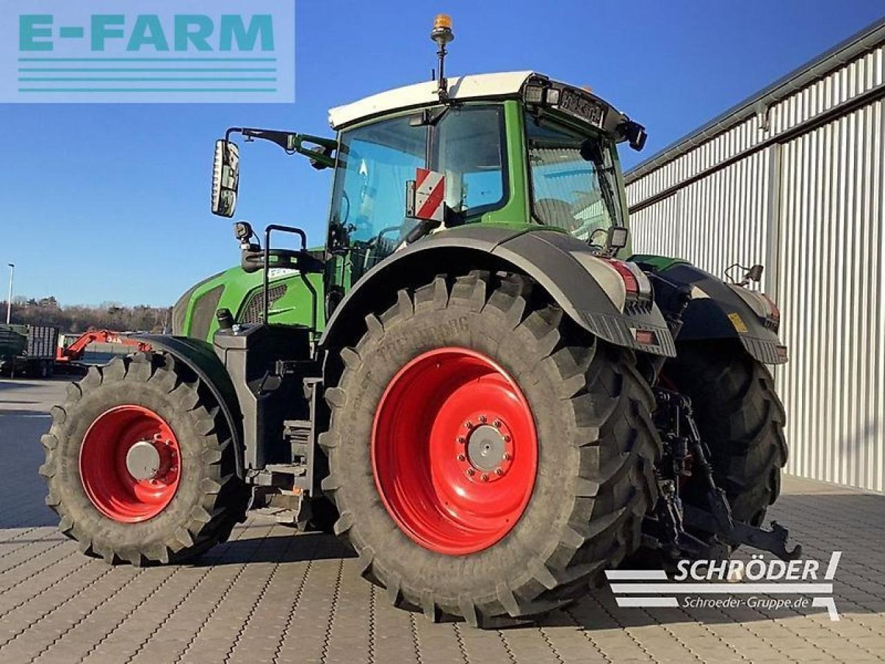 Fendt 824 vario s4 profi plus ProfiPlus - Traktor: gambar 5 Fendt 824 vario s4 profi plus ProfiPlus - Traktor: gambar 5
