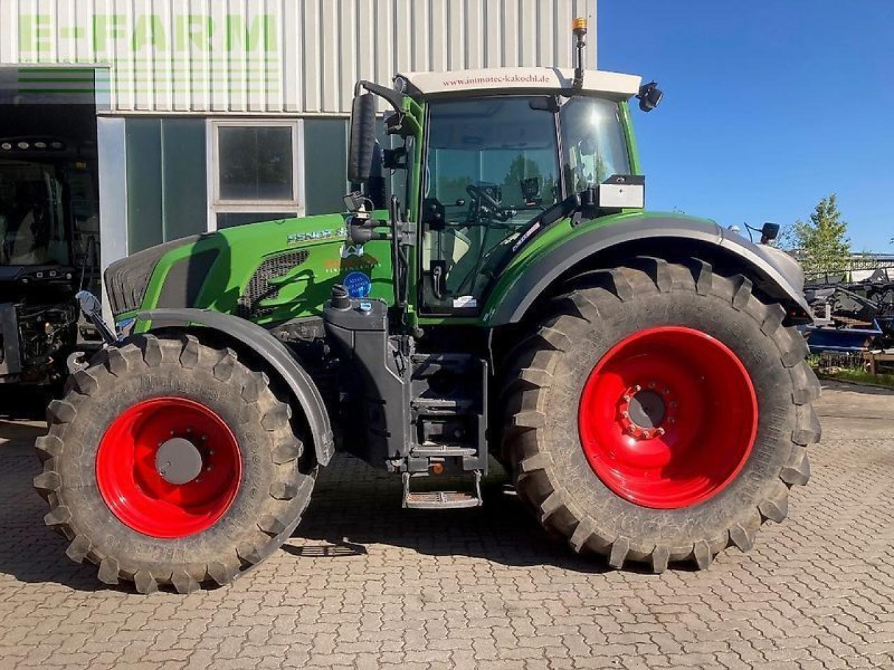 Fendt 826 power plus - Traktor: gambar 2 Fendt 826 power plus - Traktor: gambar 2