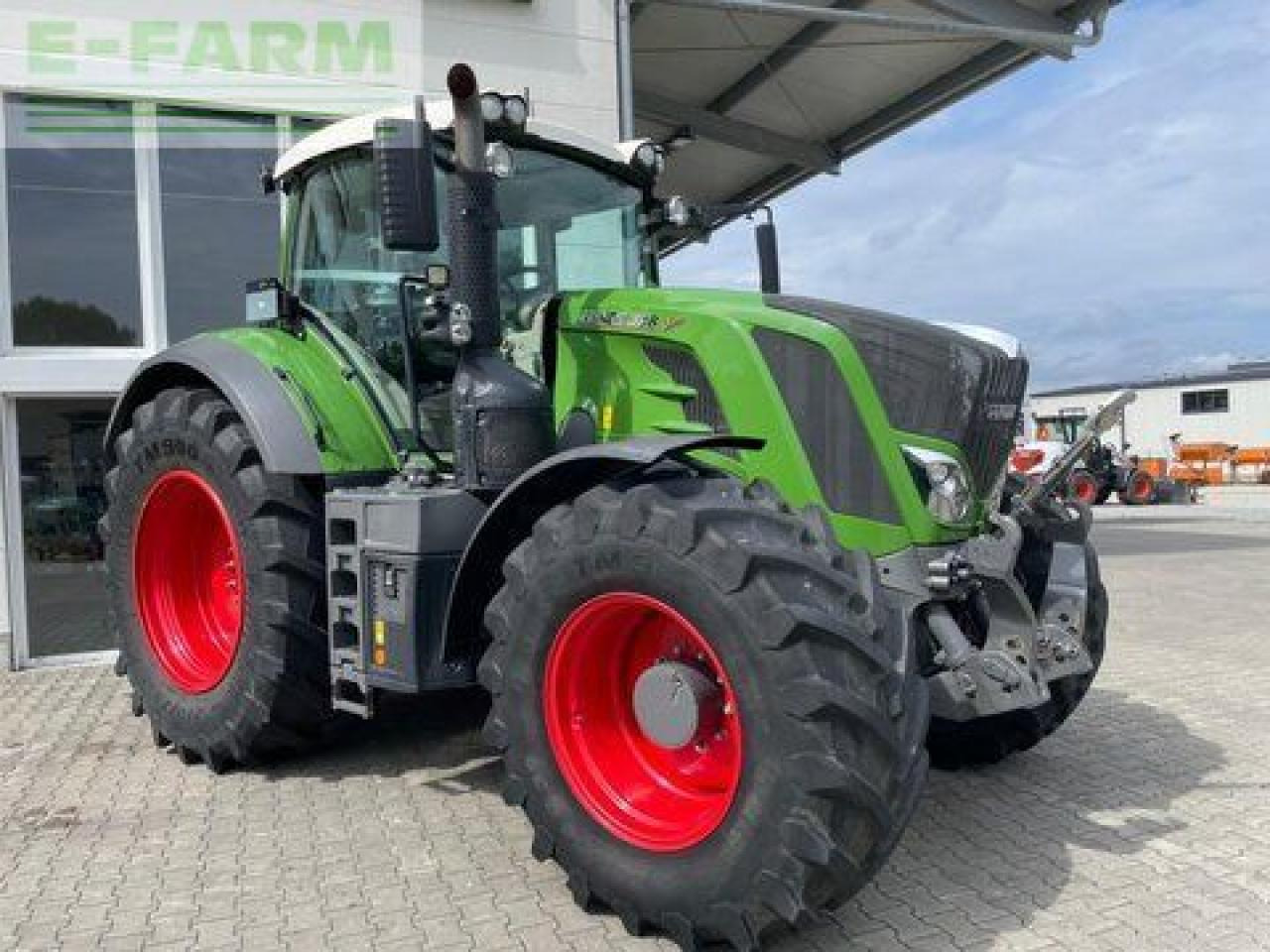 Fendt 828 vario profiplus ProfiPlus - Traktor: gambar 1 Fendt 828 vario profiplus ProfiPlus - Traktor: gambar 1