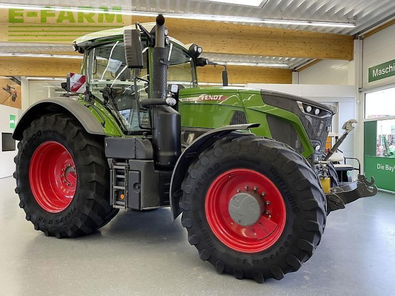 Fendt 933 vario gen6 - Traktor: gambar 4 Fendt 933 vario gen6 - Traktor: gambar 4