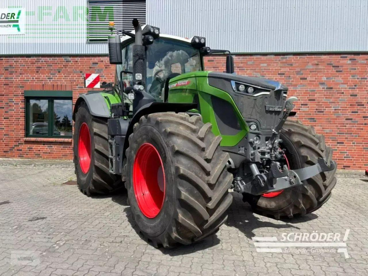 Fendt 933 vario gen7 profi plus ProfiPlus - Traktor: gambar 1 Fendt 933 vario gen7 profi plus ProfiPlus - Traktor: gambar 1
