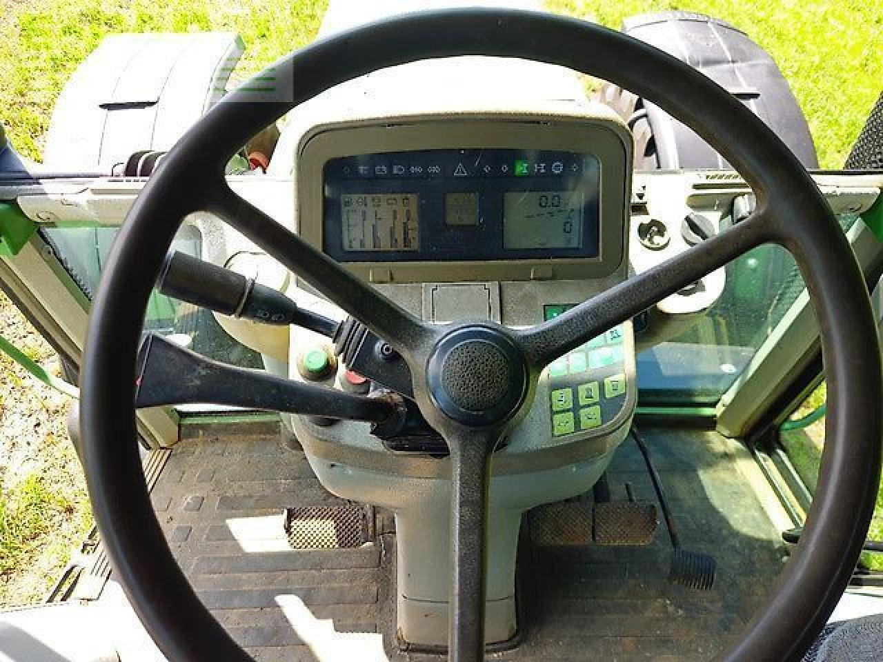 Traktor Fendt favorit 824 turboshift ( 816 818 822 ): gambar 22