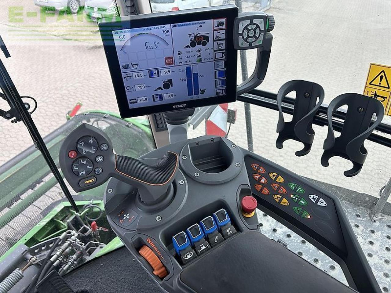Fendt katana 65 - Pemanen hijauan: gambar 2 Fendt katana 65 - Pemanen hijauan: gambar 2