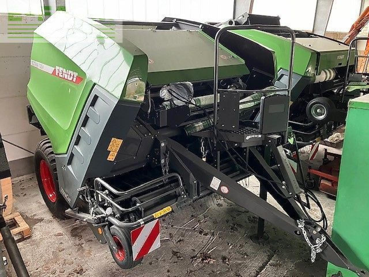 Fendt rotana 130 f xtra - Baler persegi: gambar 1 Fendt rotana 130 f xtra - Baler persegi: gambar 1
