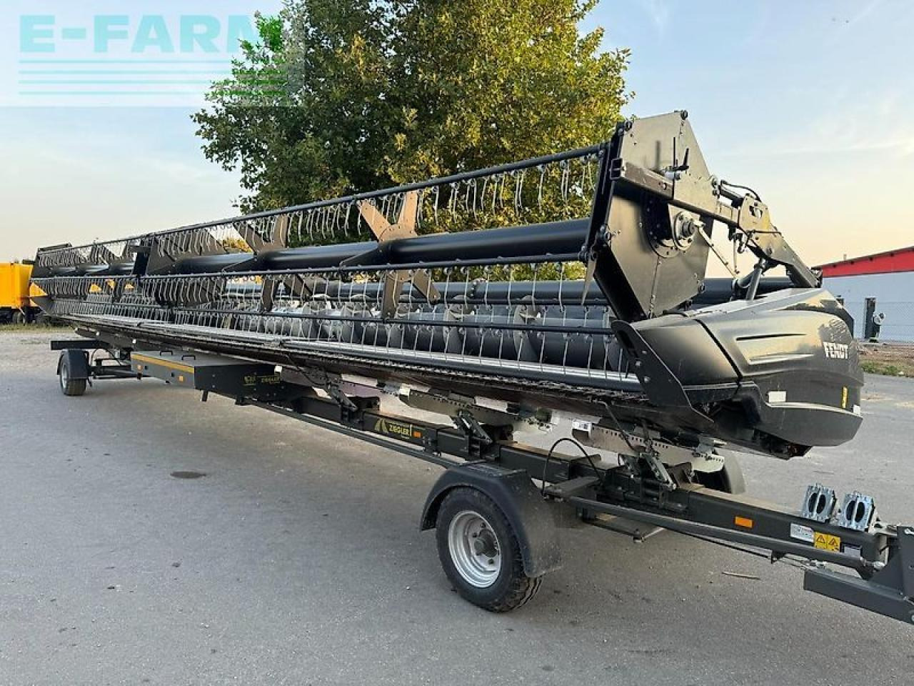 Fendt superflow 40 fuss - 12,20 meter - Lampiran pemanen pakan ternak: gambar 4 Fendt superflow 40 fuss - 12,20 meter - Lampiran pemanen pakan ternak: gambar 4