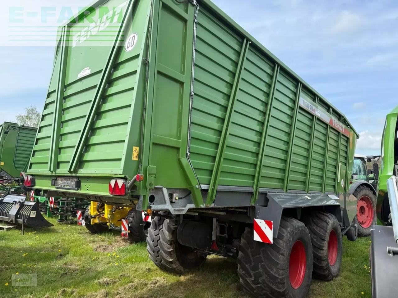 Fendt tigo 70 pr nur 774 fuhren bzw 76 stunden und mit 750/45 r26,5 bereifung - Keranjang pemuatan sendiri: gambar 4 Fendt tigo 70 pr nur 774 fuhren bzw 76 stunden und mit 750/45 r26,5 bereifung - Keranjang pemuatan sendiri: gambar 4