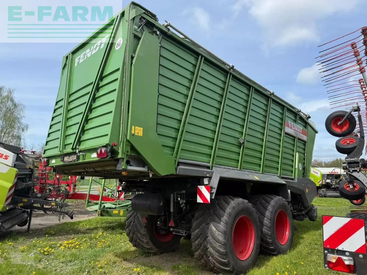 Fendt tigo 75 vr mit 800-er bereifung, laderaumabdeckung und dosierwalzen - Keranjang pemuatan sendiri: gambar 3 Fendt tigo 75 vr mit 800-er bereifung, laderaumabdeckung und dosierwalzen - Keranjang pemuatan sendiri: gambar 3