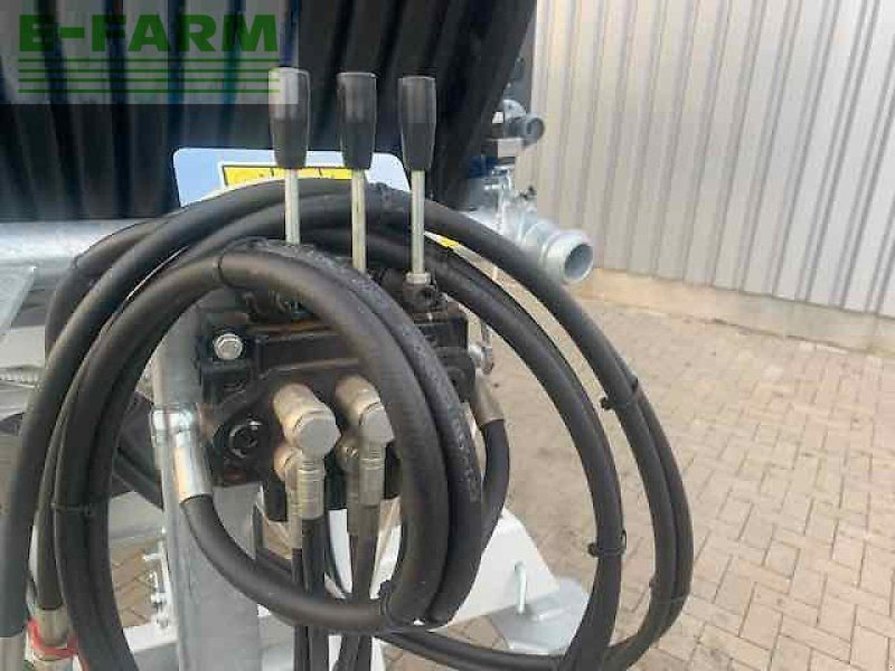 Fiat Agri ge 440/120 mit hüdigcomputer - Sistem irigasi: gambar 5 Fiat Agri ge 440/120 mit hüdigcomputer - Sistem irigasi: gambar 5