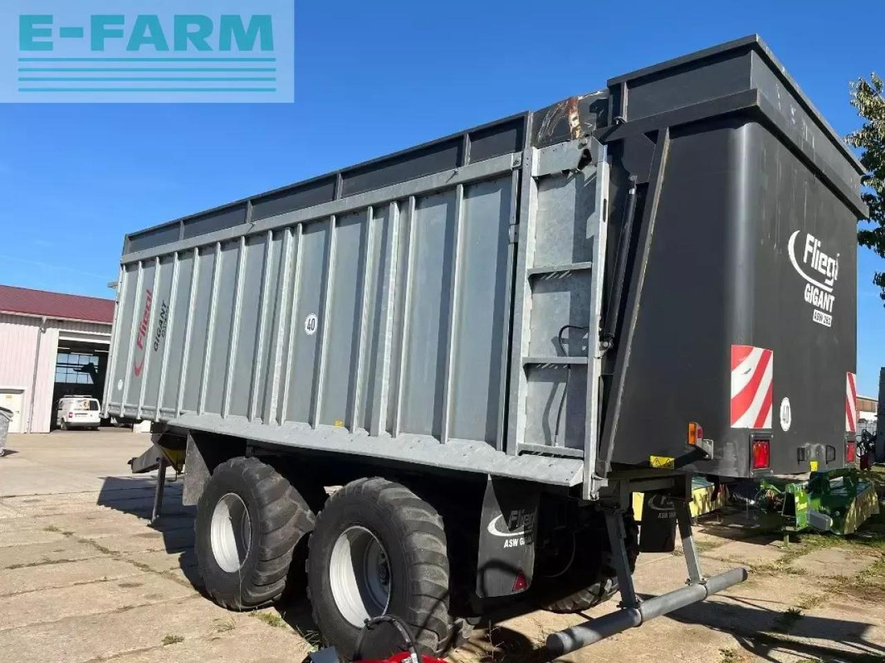 Fliegl asw 281 - Trailer jungkit pertanian/ Tempat sampah: gambar 4 Fliegl asw 281 - Trailer jungkit pertanian/ Tempat sampah: gambar 4