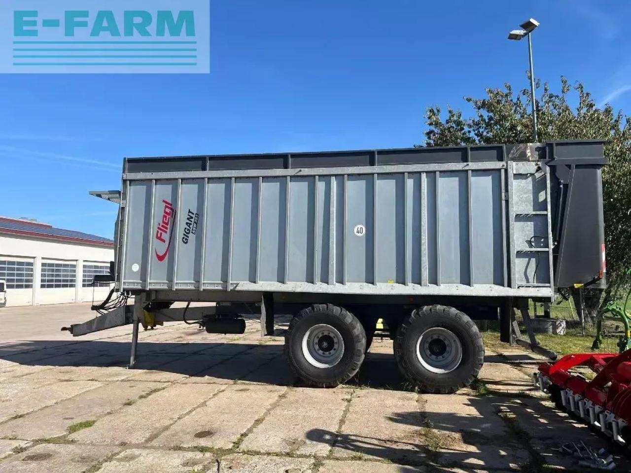 Fliegl asw 281 - Trailer jungkit pertanian/ Tempat sampah: gambar 5 Fliegl asw 281 - Trailer jungkit pertanian/ Tempat sampah: gambar 5