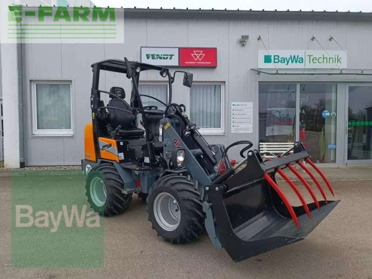 Giant g1500 - Ekskavator mini: gambar 1 Giant g1500 - Ekskavator mini: gambar 1