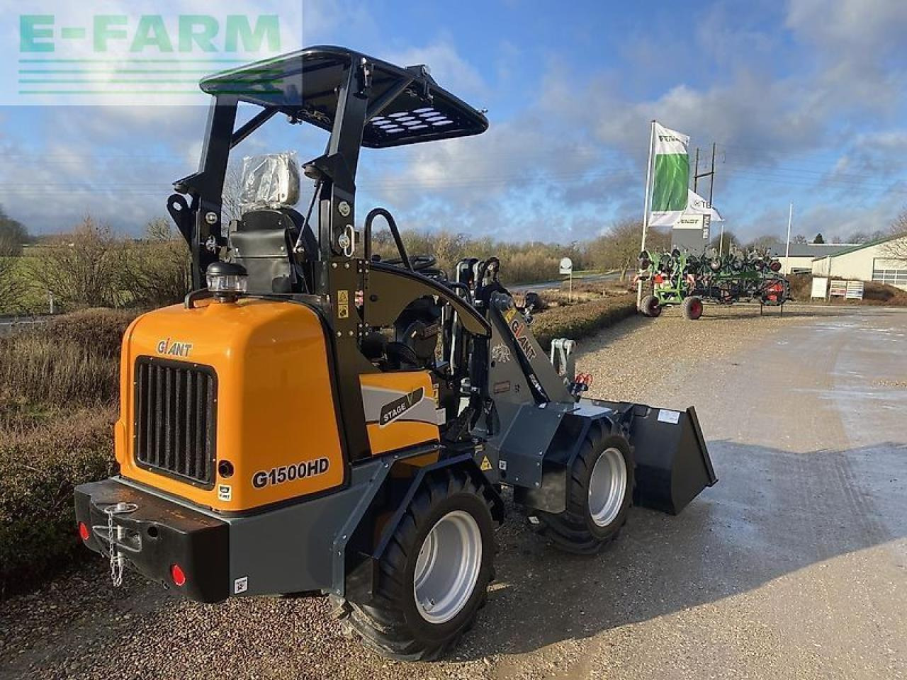Giant g1500 hd - Ekskavator mini: gambar 3 Giant g1500 hd - Ekskavator mini: gambar 3