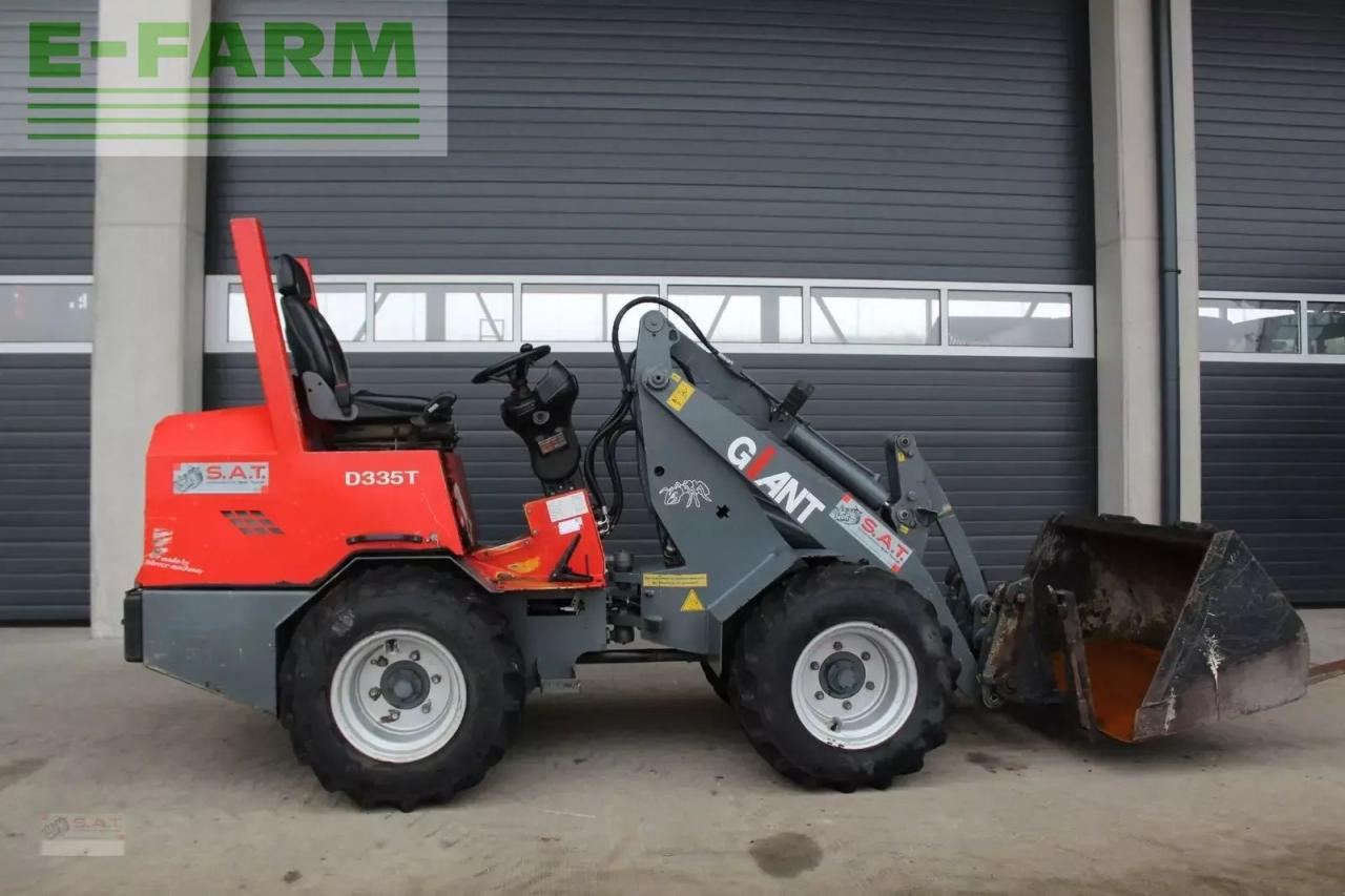 Giant hoflader d 335 t - Wheel loader: gambar 5 Giant hoflader d 335 t - Wheel loader: gambar 5