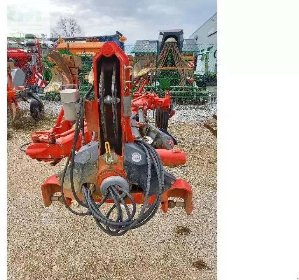 Gregoire Besson gregoire besson - Bajak: gambar 4 Gregoire Besson gregoire besson - Bajak: gambar 4